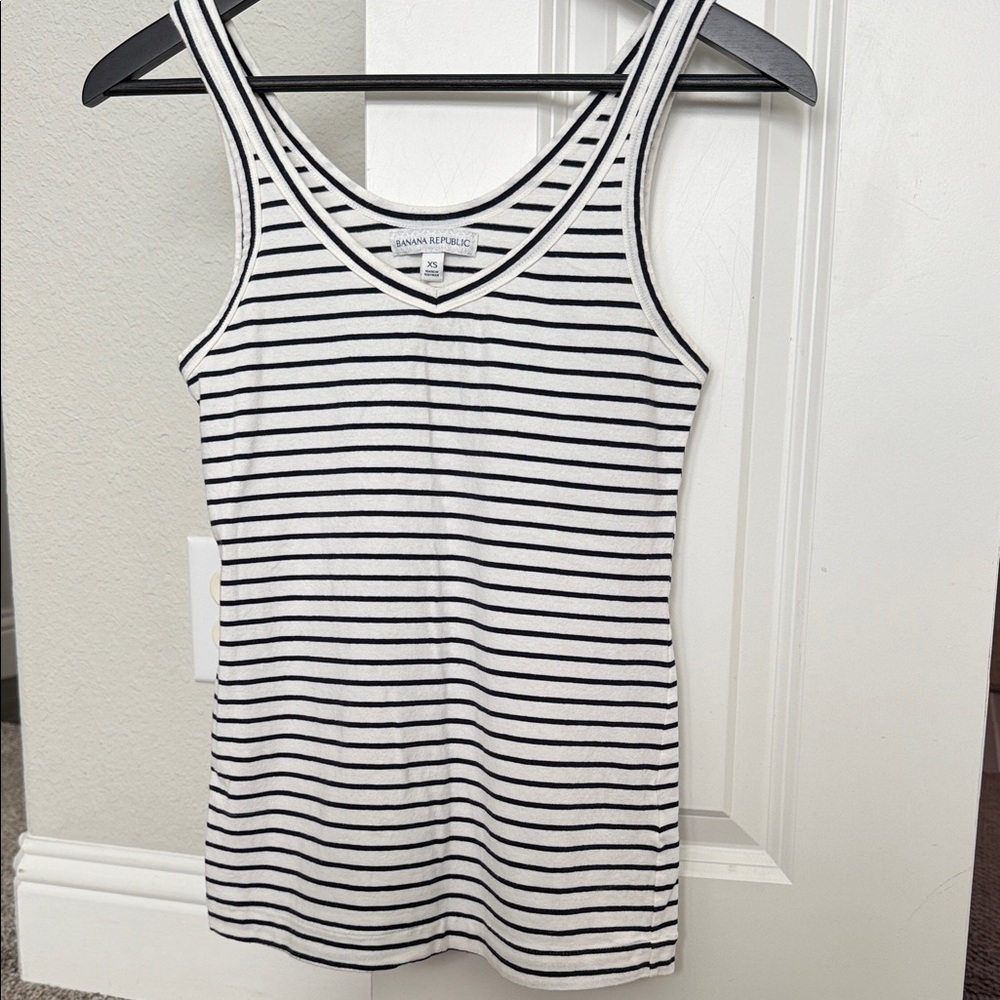 Banana Republic Black and White Striped Women's Tank Top